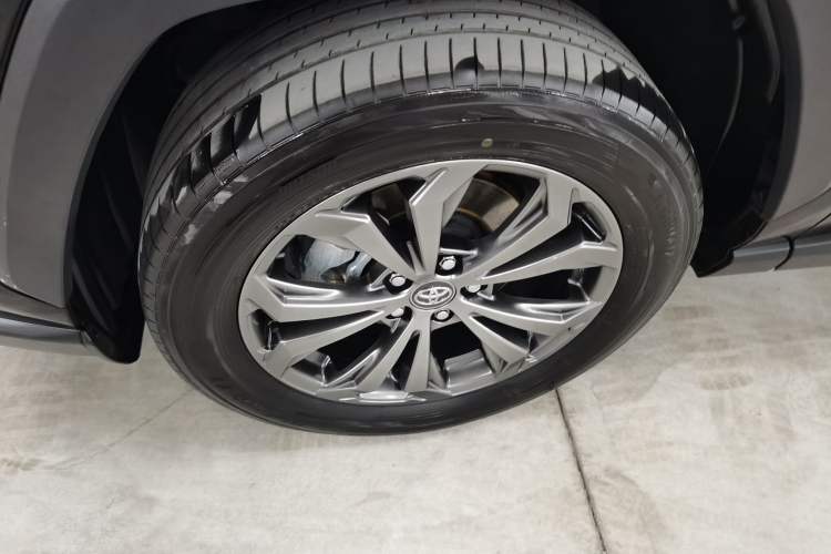 Used Toyota RAV4 2023 2.0L CVT Two-Wheel Drive Fashion Plus Edition
