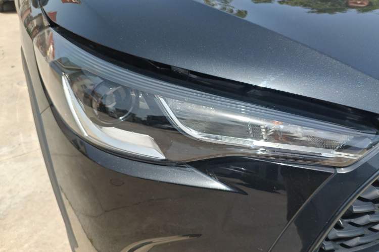 Used Toyota Corolla Cross 2024 2.0L Pioneer Edition Right Front Headlight