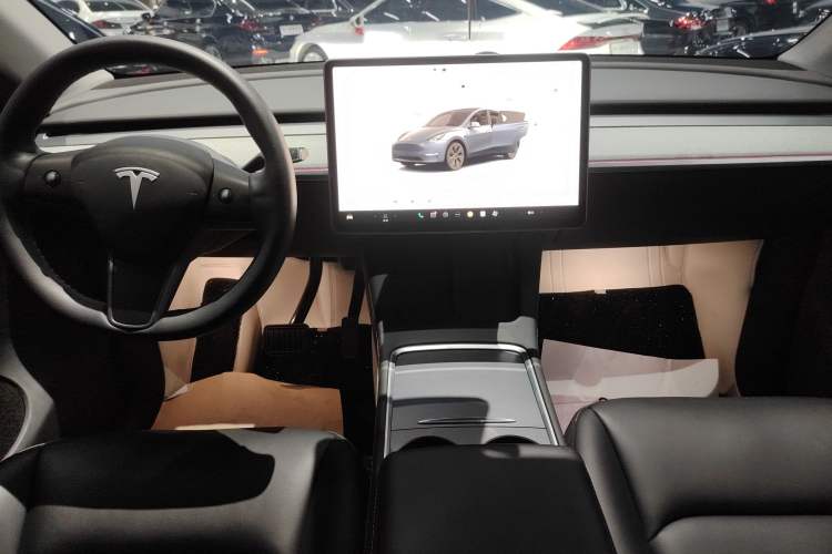 Used Tesla Model Y 2023 Rear-Wheel-Drive Version
