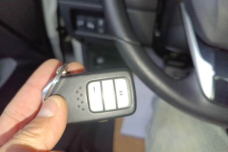 Used Honda Crider 2019 180 Turbo CVT Luxury Edition China VI Emission Standard Vehicle Key