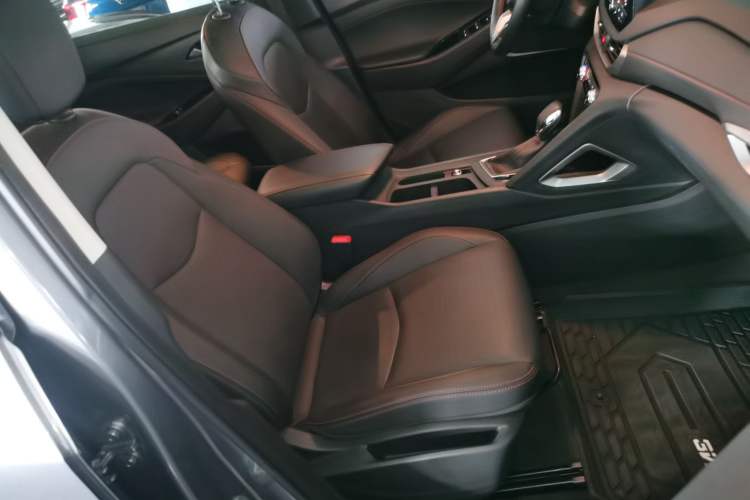 Used Chevrolet Orlando 2019 Redline 530T Automatic Zhaoxiang Edition (5+2 Seating) China VI