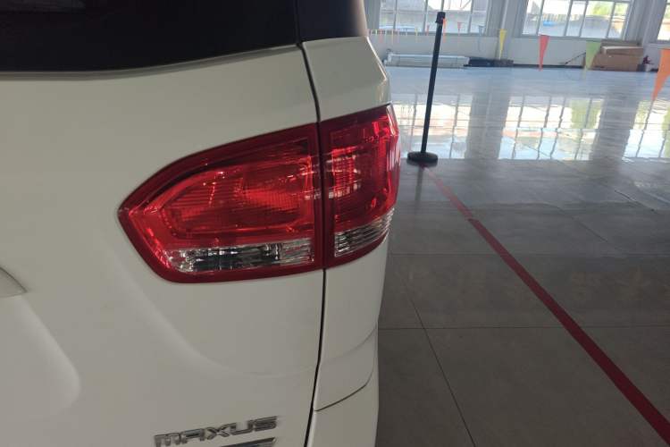 Used SAIC MAXUS G10 2018 PLUS 2.0T Automatic Smart Edition Exterior 6