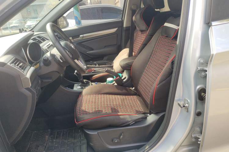 Used BAIC Senova X65 2015 2.0T Automatic Elite Model
