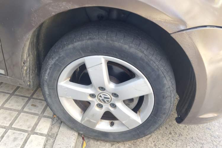 Used Volkswagen Touran 2011 1.4T DSG Zhiya Edition 5 Seats
