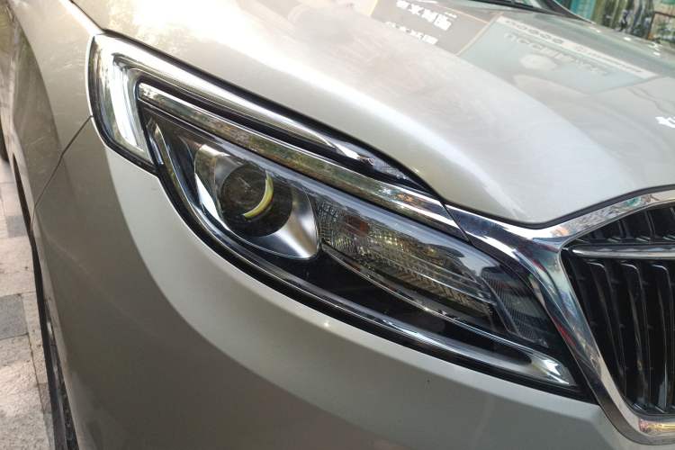 Used Buick GL8 2017 ES 28T Comfort Model China V Standard