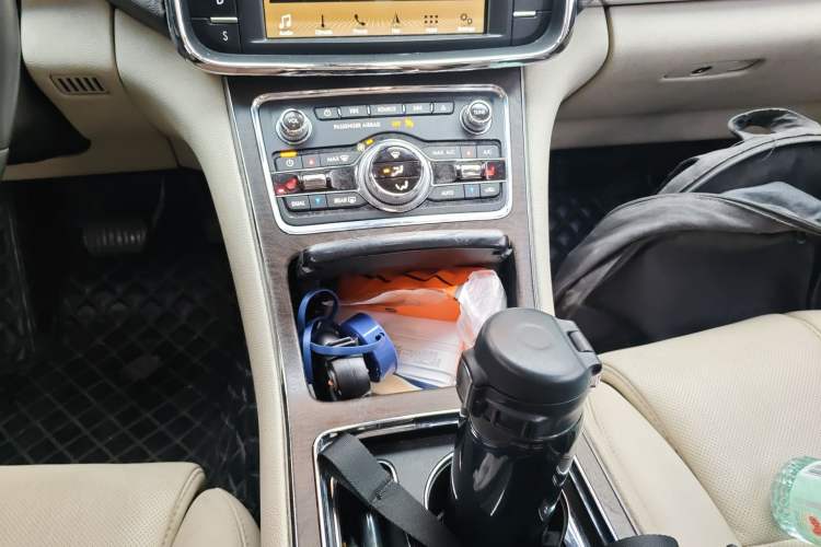 Used Lincoln Continental 2017 2.0T Two-Wheel Drive Deluxe Edition