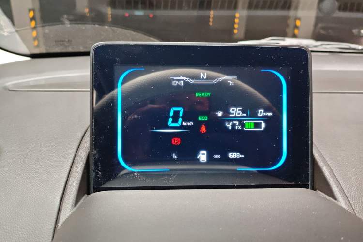 Used CHANGAN NEVO Lumin 2026 Model Treasure Edition 205km Passionate Beige Ningde Odometer Close Up