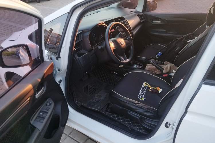 Used Honda Fit 2016 1.5L LXS CVT Comfort Sunroof Version