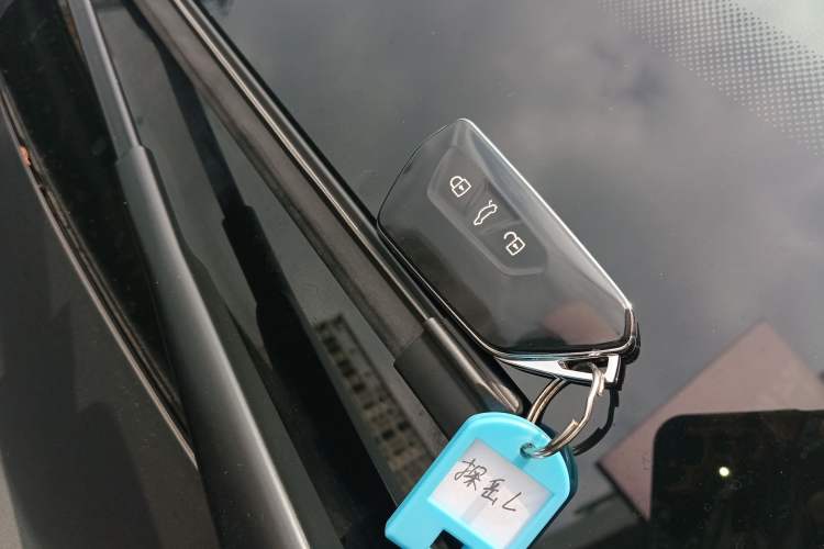 Used Volkswagen Tayron 2025 Tiguan L 380TSI 4Motion Luxury Interior 1