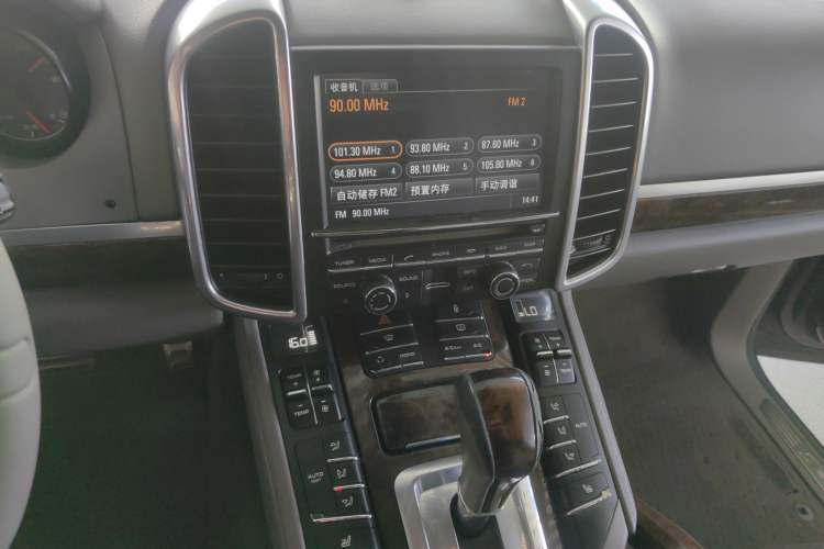 Used Porsche Cayenne  Audio And AC Panel