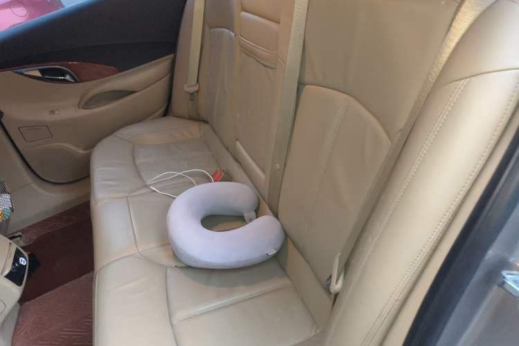 Used Buick LaCrosse 2011 2.4L SIDI Elegant Edition Left Rear Seat