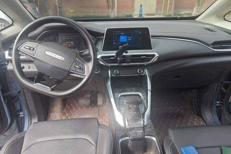 Used SAIC MAXUS G50 2022 1.5T Automatic Comfort Touring B Center Console