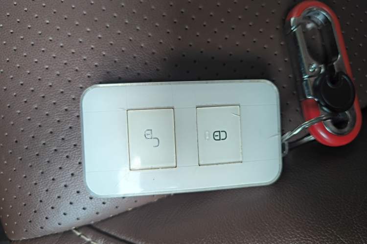 Used BYD Tang New Energy 2015 2.0T Four-Wheel-Drive Flagship Model