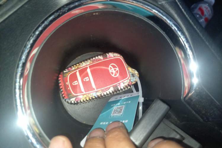 Used Toyota Highlander 2018 2.0T Four-Wheel Drive Luxury Version 7 Seats China VI Standard