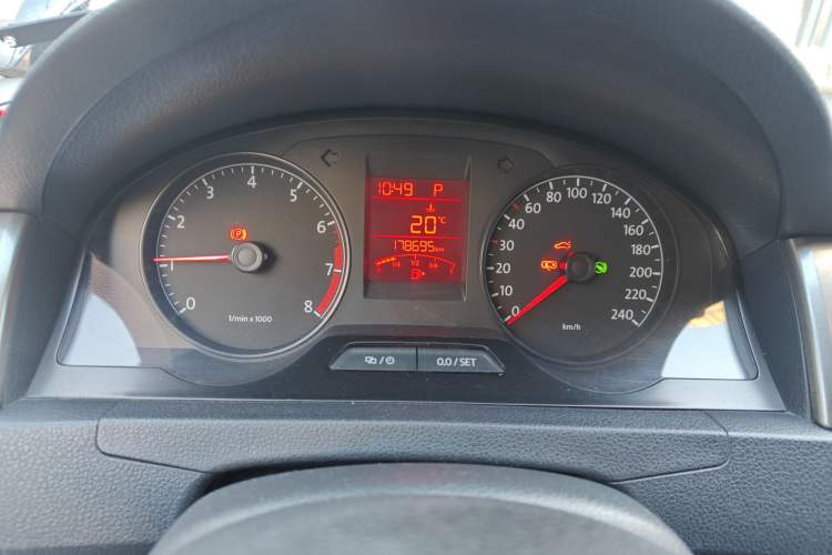 Used Volkswagen Santana 2013 1.6L Automatic Comfort Edition
