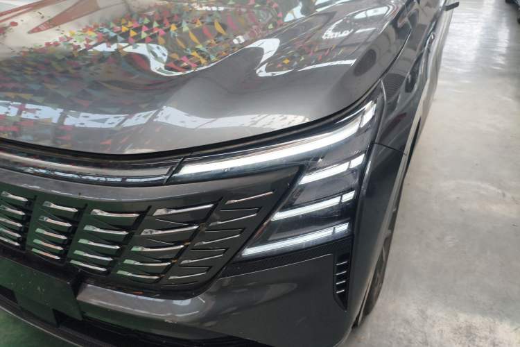 Used CHANGAN CS75 PLUS 2025 4th Generation 1.5T New Blue Whale Smart Luxury Edition Left Front Headlight