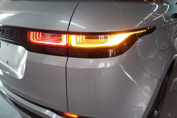 Used Land Rover Range Rover Evoque 2023 Aurora L 249 PS Collins Antique Bronze Special Edition
