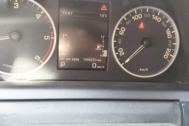 Used Land Rover Range Sport 2013 3.0 TDV6 Diesel Edition Odometer Close Up