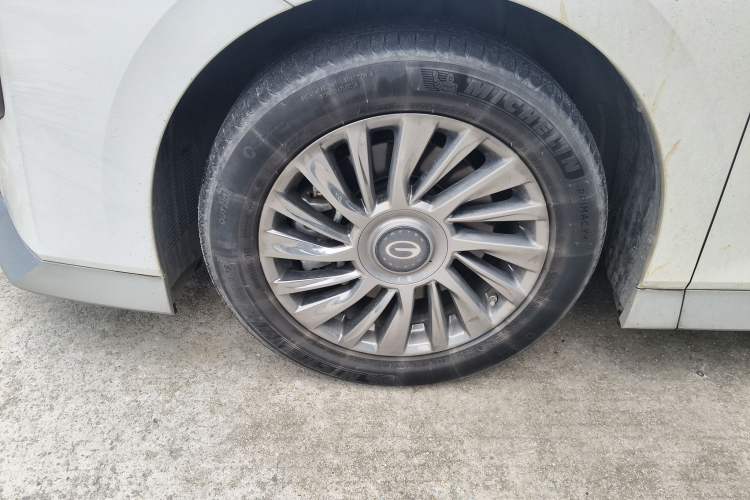 Used GAC Trumpchi M8 2023 Zongshi Series 400T Ultimate Edition Left Front Wheel Hub