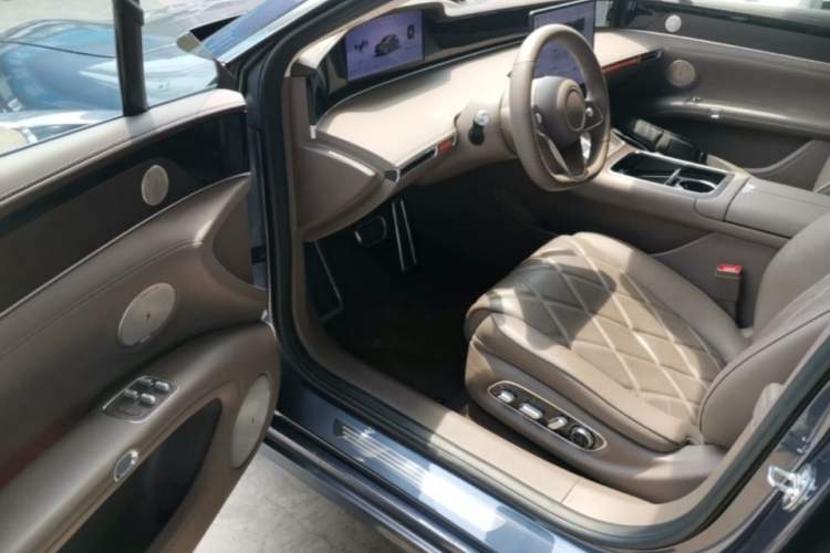 Used Hima Stelato S9 2025 Extended-Range Ultra Driver Seat