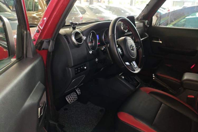 Used BAIC Off-Road BJ40 2017 40L 2.3T Automatic All-Wheel Drive Ring of the Tower Champion Edition
