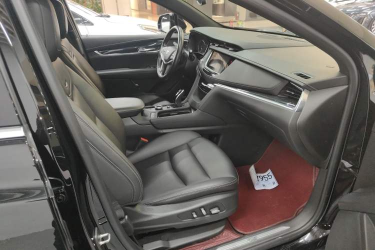 Used Cadillac XT5 2022 2.0T Two-Wheel Drive Luxury Version
