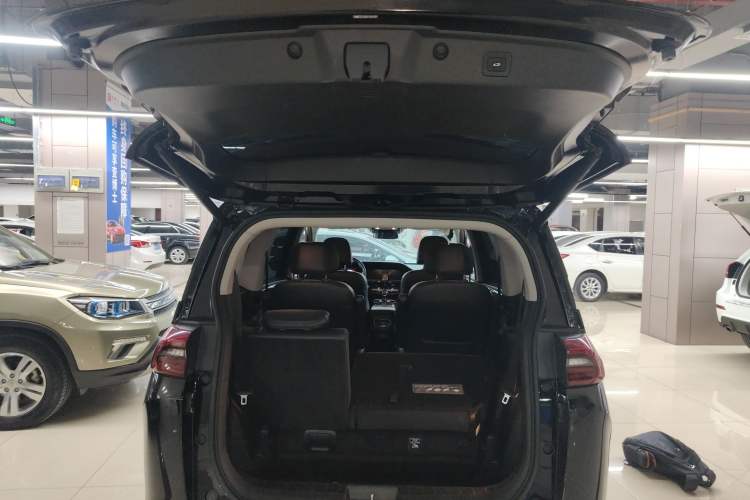 Used GAC Trumpchi M6 2024 MAX 270T WDCT Luxury Edition
