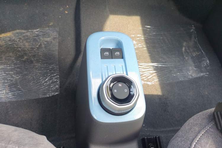 Used Geely Galaxy Panda 2024 Panda Mini 200km Endurance Bear
