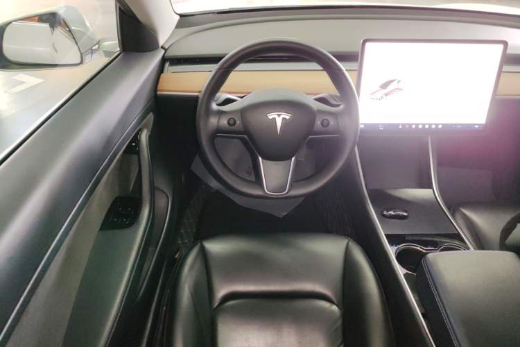 Used Tesla Model 3 2019 Standard Range Rear-Drive Upgraded Version
