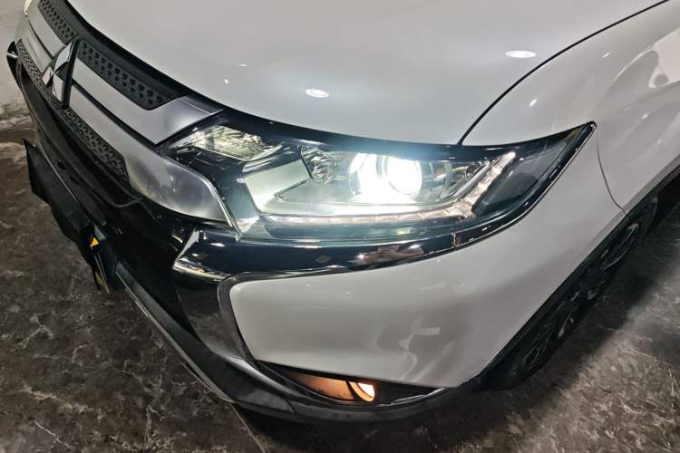 Used Mitsubishi Outlander 2020 2.0L Two-Wheel Drive Enjoyment Version 5 Seats
