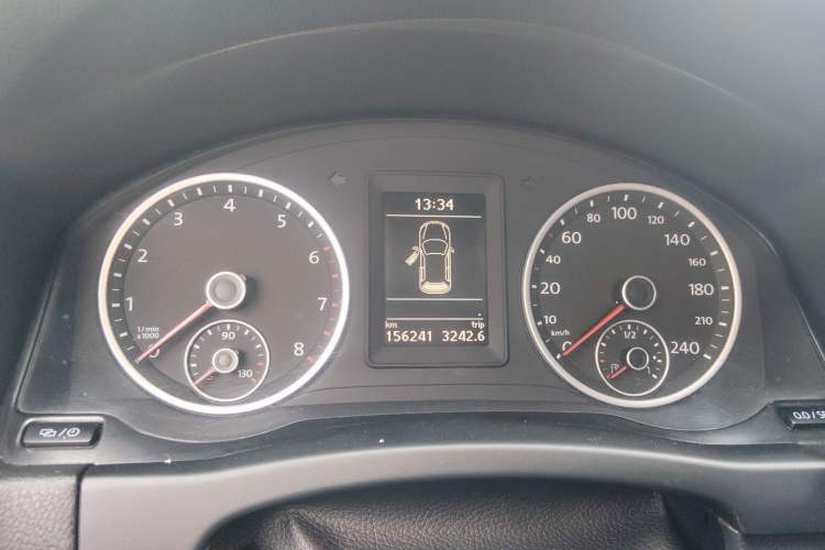 Used Volkswagen Tiguan 2017 300TSI Automatic Two-Wheel Drive Silk Road Luxury Edition Instrument Cluster