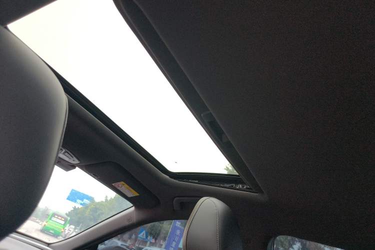 Used GAC Trumpchi EMPOW 2022 270T DCT J16 R-Style Track Edition