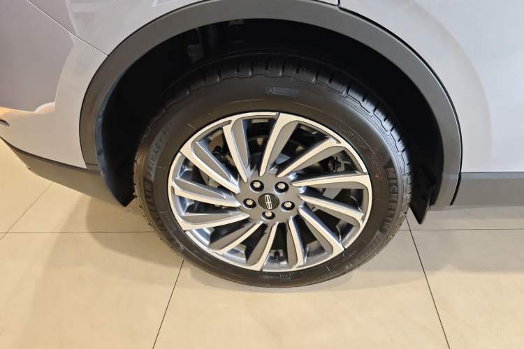 Used Lincoln Corsair 2023 2.0T Two-Wheel-Drive Luxury Edition