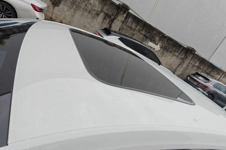 Used Volkswagen Lavida 2024 1.5L Automatic 5 Million Edition Roof