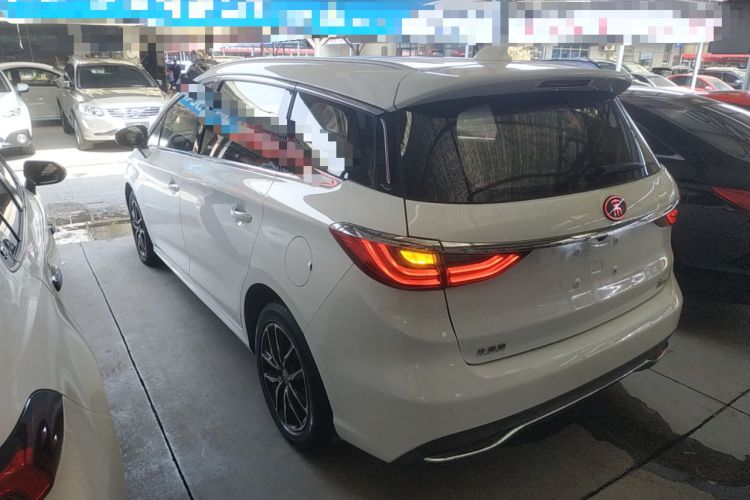 Used BYD Song MAX 2017 1.5T Automatic Smart Connect Prestige 7-Seater