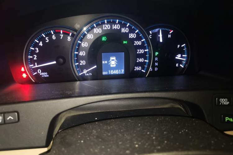 Used Toyota Crown 2012 2.5L Royal Comfort Edition Odometer Close Up