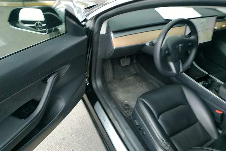 Used Tesla Model 3 2019 Standard Range Rear-Drive Upgraded Version
