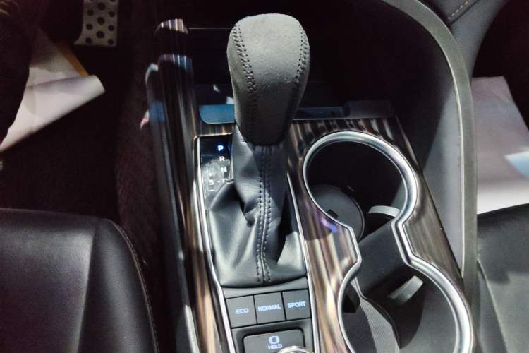 Used Toyota Camry 2018 2.5G Luxury Edition
