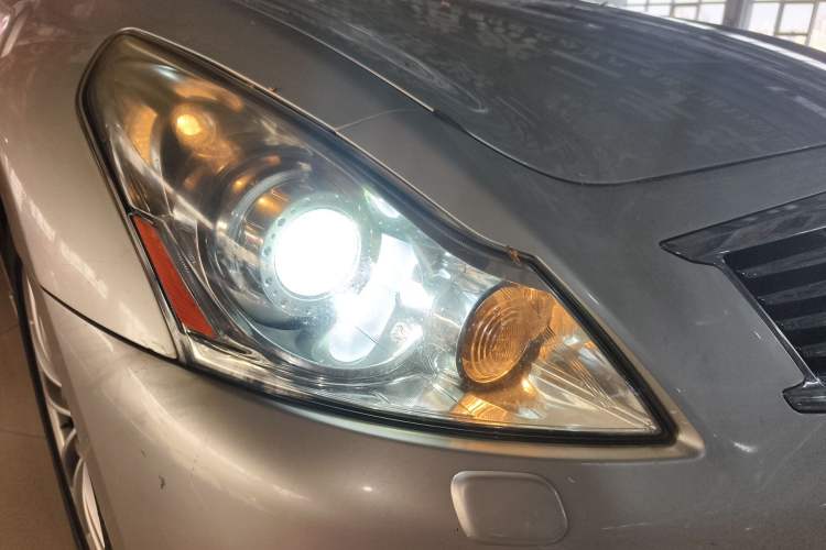 Used Infiniti G Series 2010 G25 Sedan Sport Edition Right Front Headlight