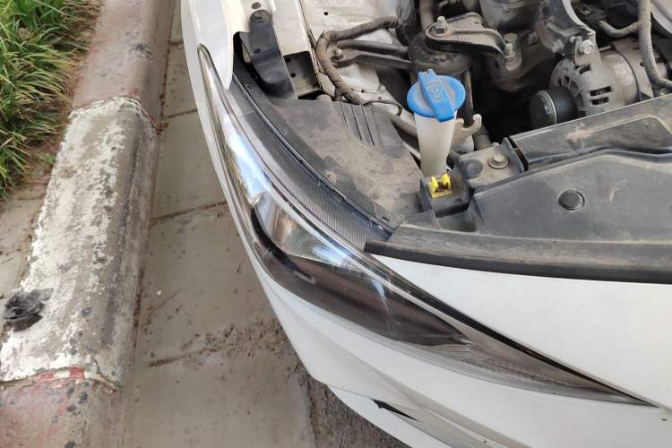 Used Hyundai Celesta 2018 1.6L Automatic GL Enjoyment Edition China VI compliant Right Front Headlight