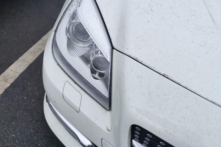 Used Mercedes-Benz SLK-Class 2011 SLK 200 Fashion Model Right Front Headlight