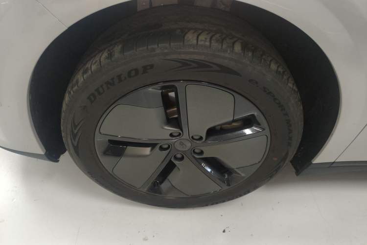 Used Li Auto Li Auto i6 2025 Model Two-Wheel-Drive Standard Type