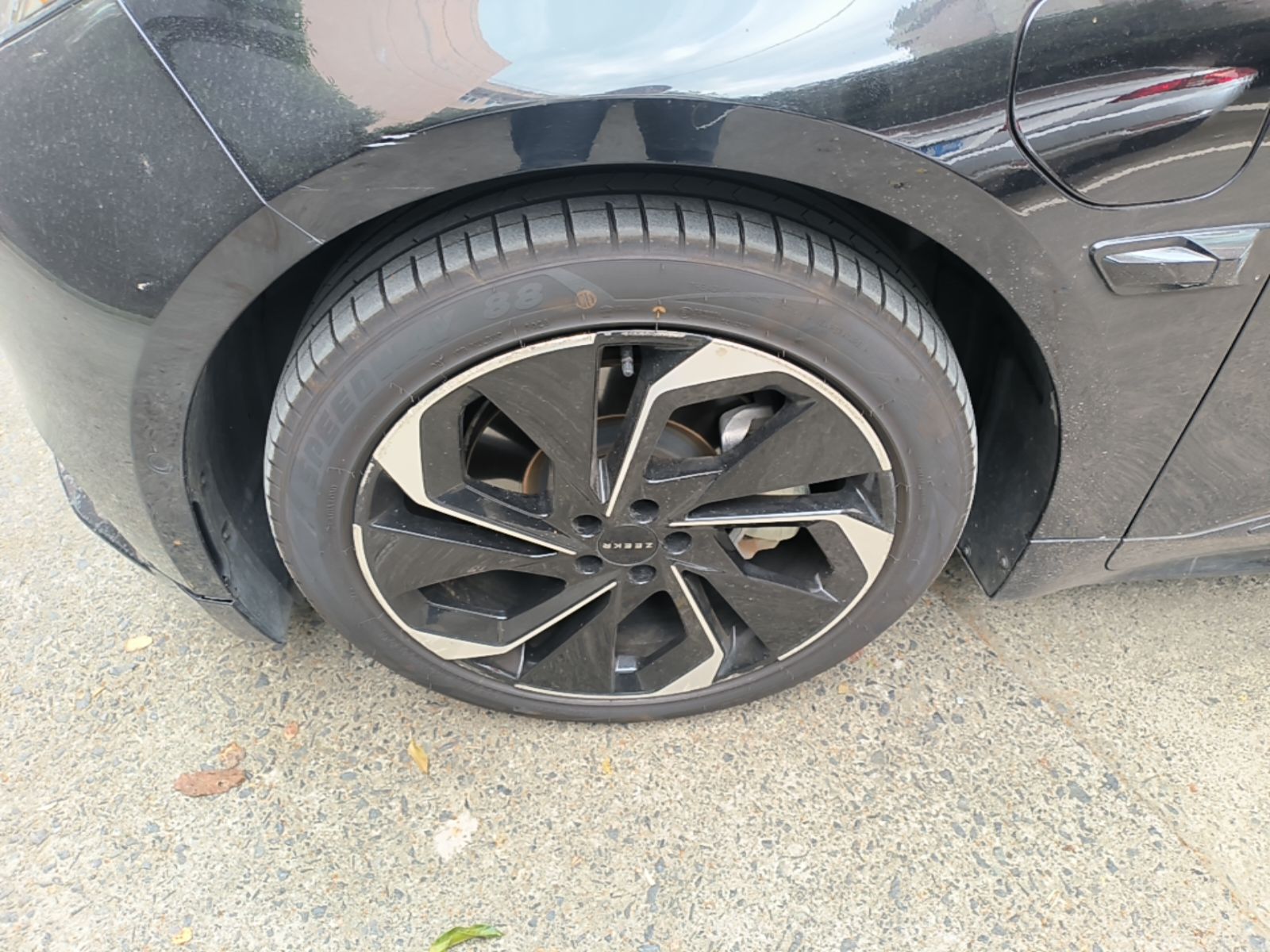Zeekr 001 2023 WE Edition 86 kWh — снимка 10