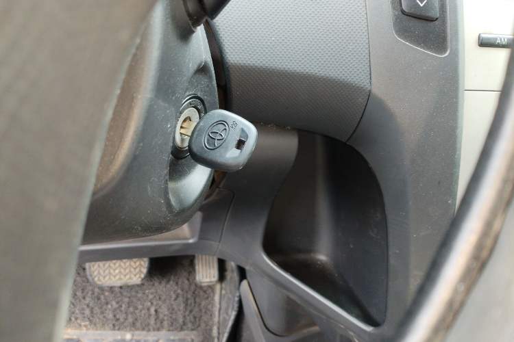 Used Toyota Yaris 2009 1.6E Automatic Comfort Edition Vehicle Key