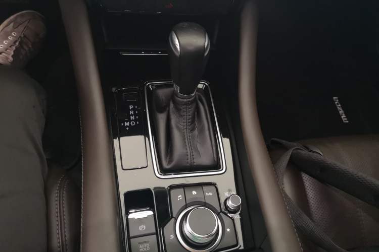 Used Mazda Atenza 2020 2.5L Sky Blue Prestige Edition Gear Lever