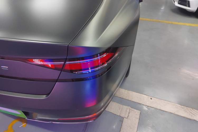 Used Genesis G90 2023 Luxury Edition Right Rear Taillight
