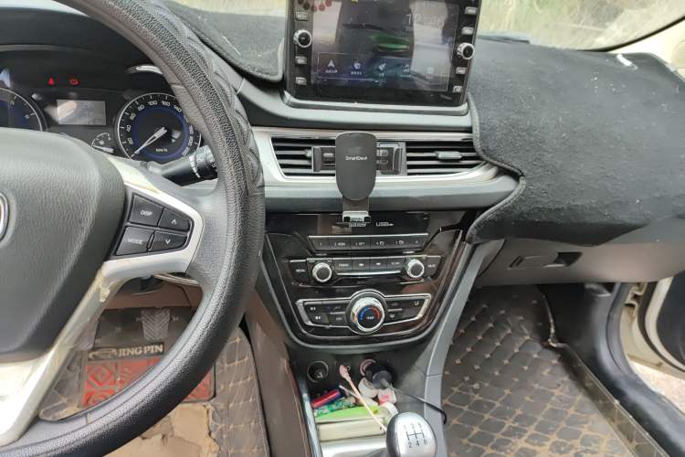 Used Changan Alsvin V7 2016 1.6L Manual LeShang Model China V Standard
