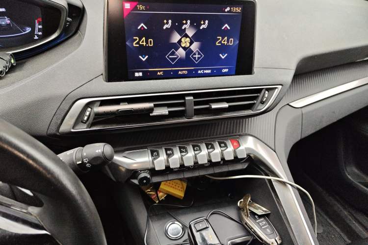 Used Peugeot 5008 2017 380THP 7-Seater Elite Edition