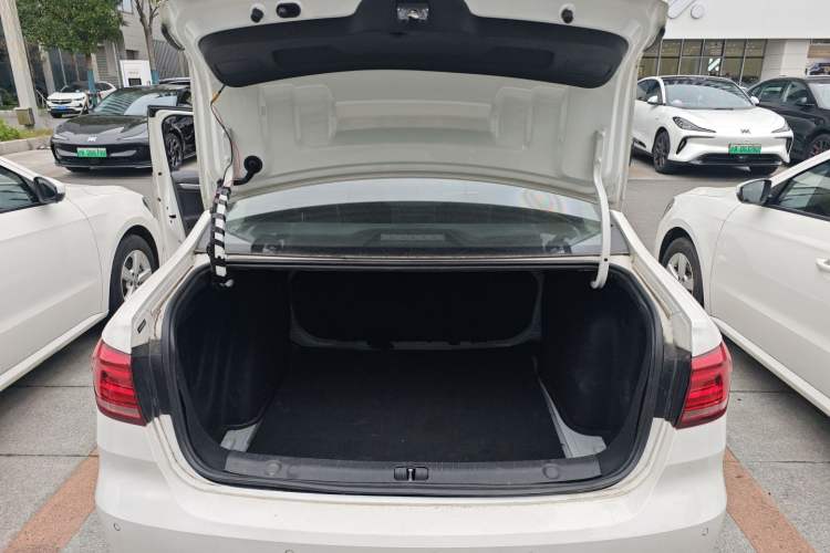 Used Volkswagen Lavida 2019 Lavida Start 1.5L Automatic Trendy Version China VI Standard
