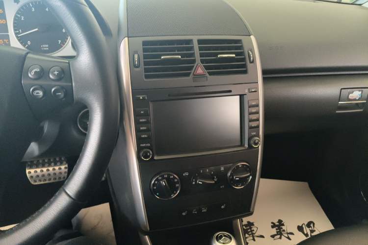 Used Mercedes-Benz A-Class 2011 A 180 Audio And AC Panel